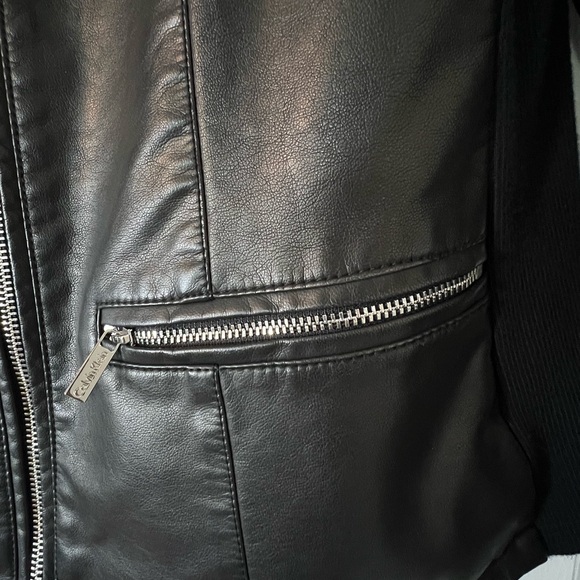 Jacket - Picture 1 of 7